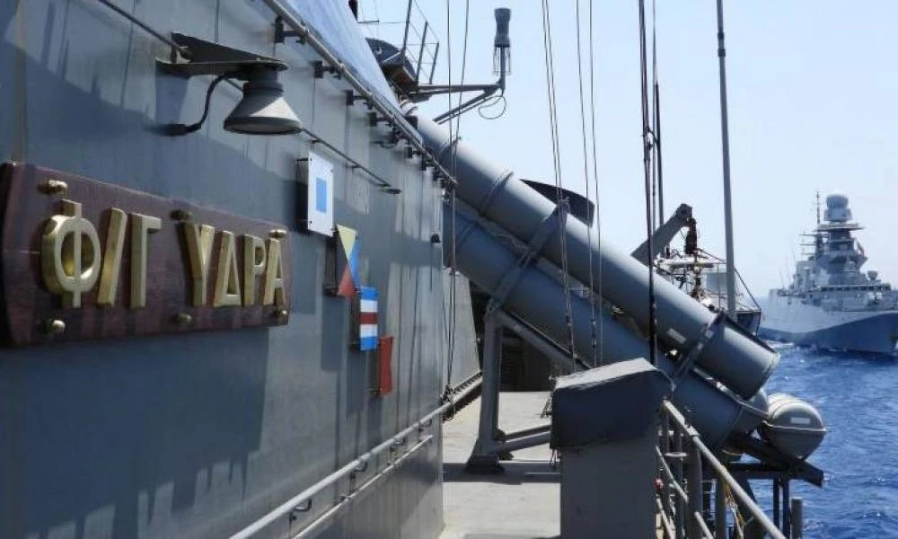 Μπορέλ: Τριπλός ο στόχος της επιχείρησης «Ασπίδες» με την ελληνική φρεγάτα